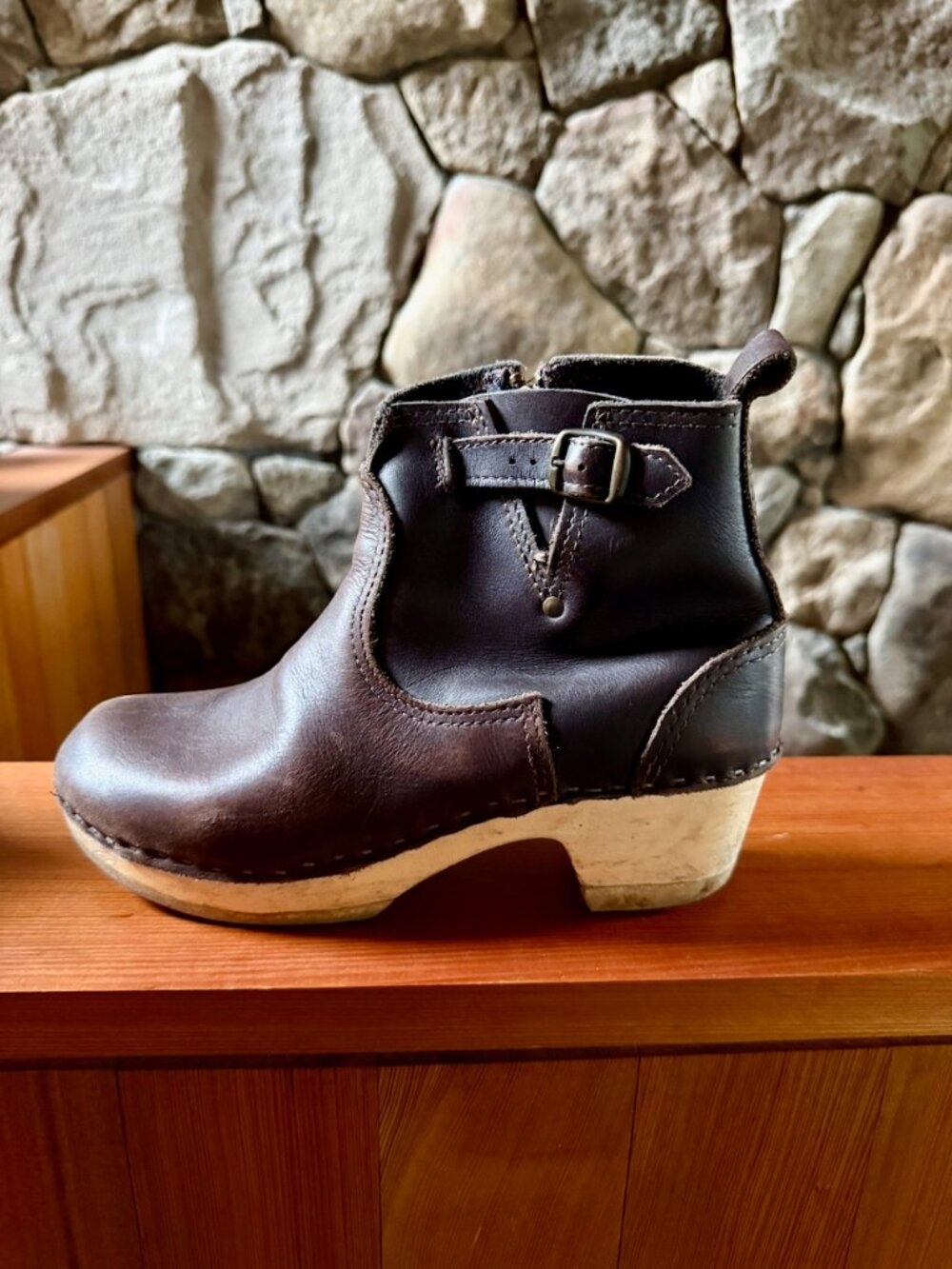 No. 6 Clog Boot. Size 40.
